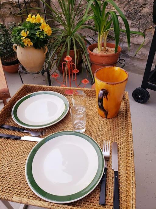 Le Refuge Du Marquis : Agreable T3 Avec Terrasse Appartement Marsanne